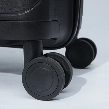 Dual 360° Spinner Wheels